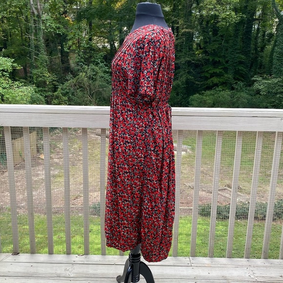 Floral Red Midi Dress - Picture 5 of 12